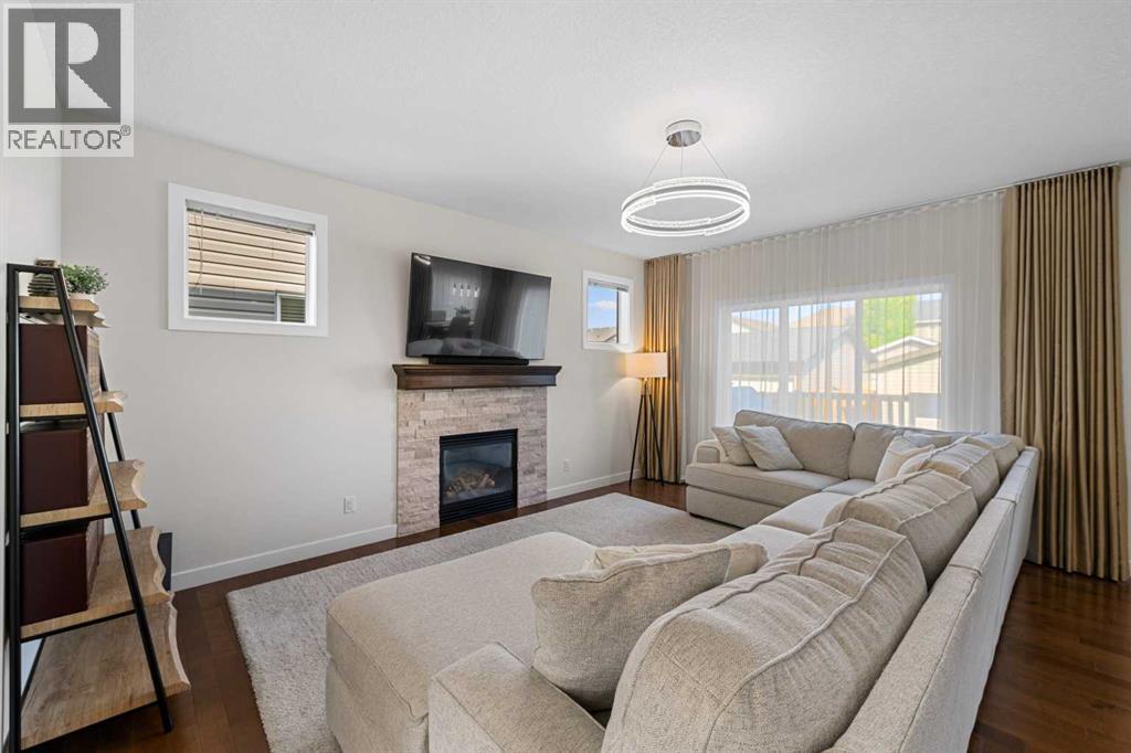 105 Elgin Meadows Circle Se, Calgary, Alberta  T2Z 0R9 - Photo 6 - A2255378