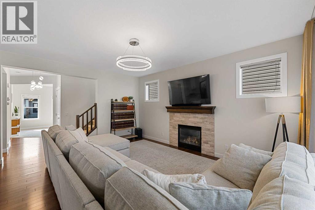 105 Elgin Meadows Circle Se, Calgary, Alberta  T2Z 0R9 - Photo 9 - A2255378