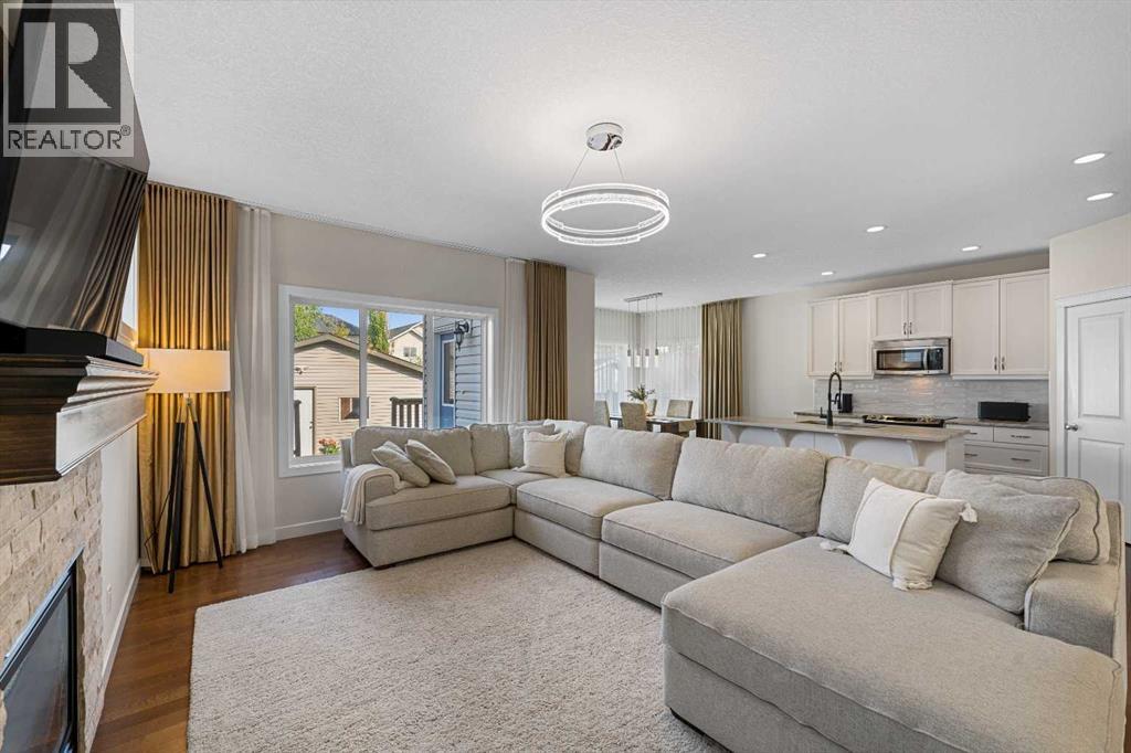 105 Elgin Meadows Circle Se, Calgary, Alberta  T2Z 0R9 - Photo 7 - A2255378