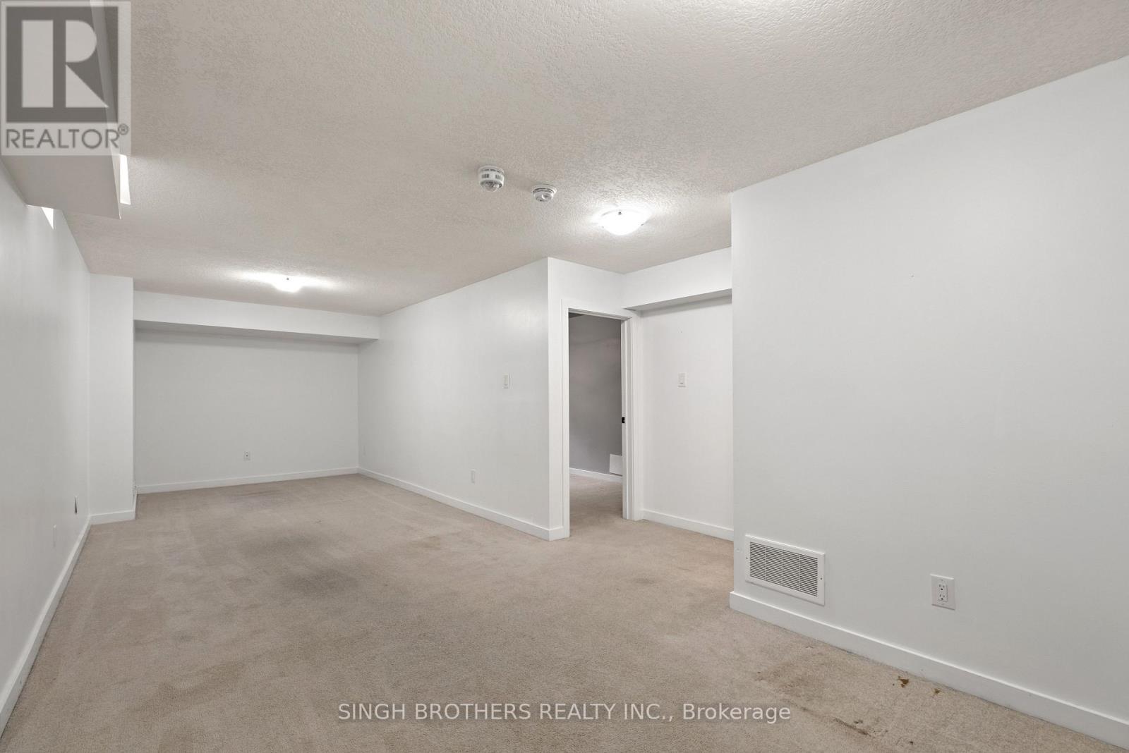 21 Hoover Road, Brampton, Ontario  L7A 4L2 - Photo 29 - W12382797
