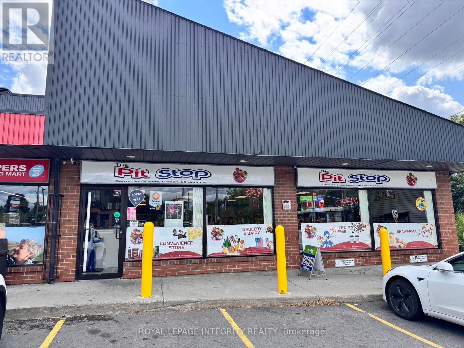 876 MONTREAL ROAD, Ottawa, Ontario