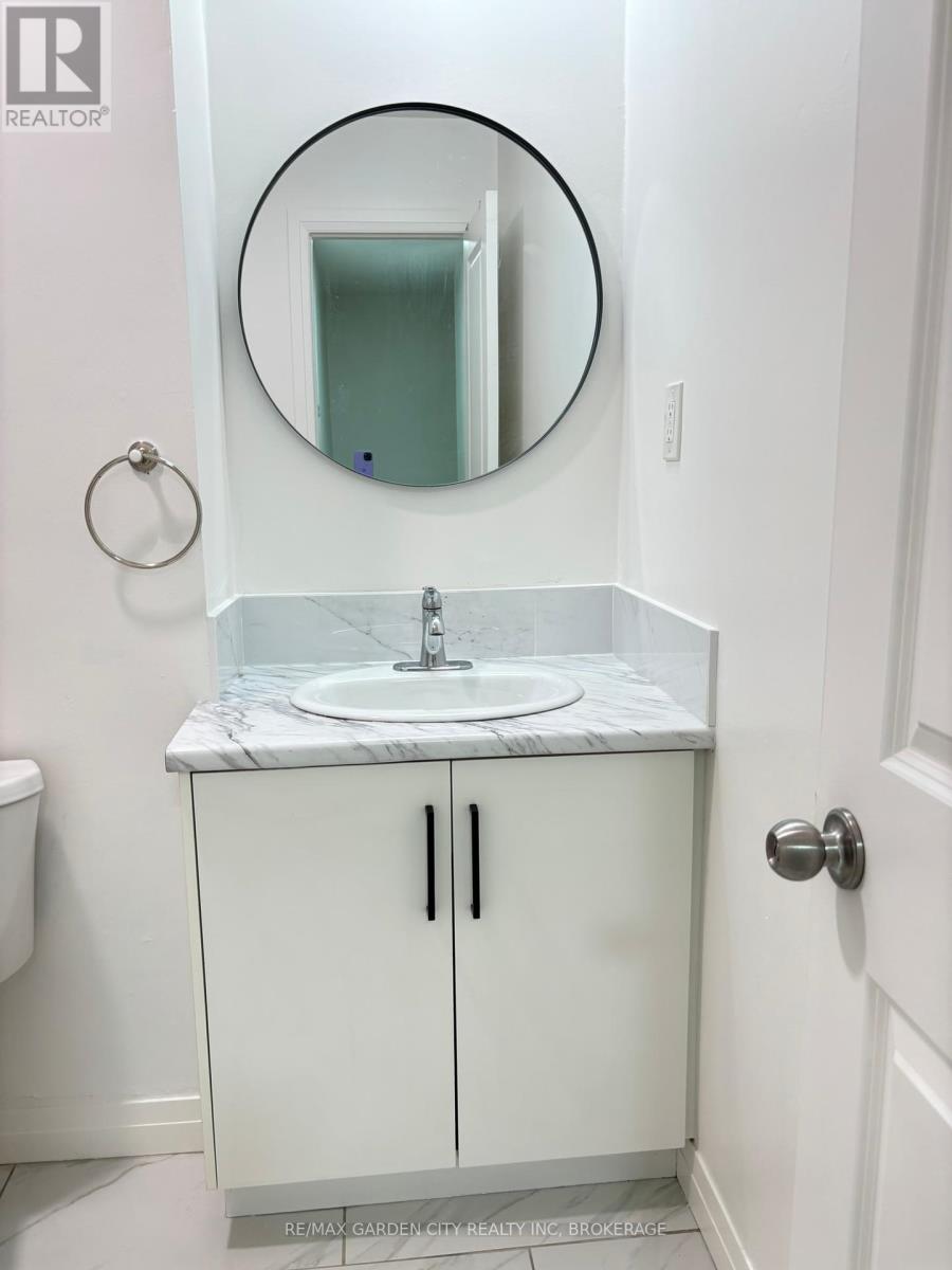 5842 Frontenac Street, Niagara Falls, Ontario  L2G 3A9 - Photo 17 - X12402485