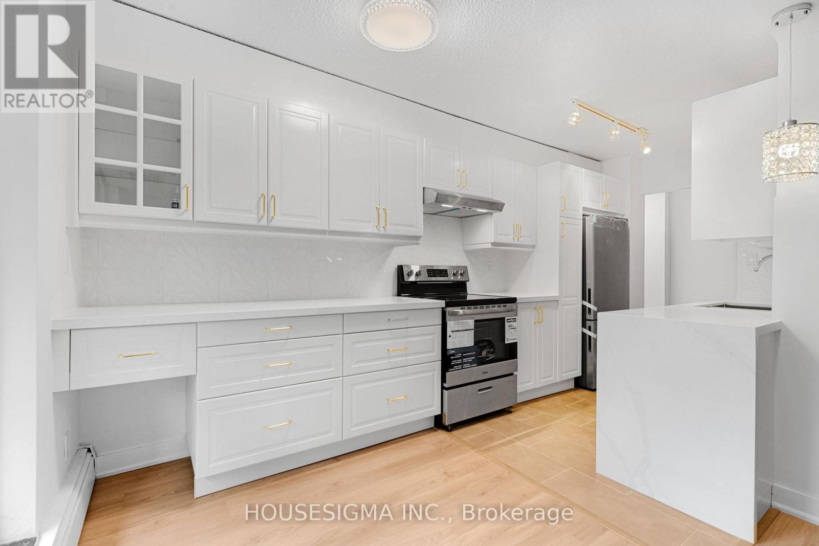 305 - 6400 Huggins Street, Niagara Falls, Ontario  L2J 3G5 - Photo 10 - X12402484