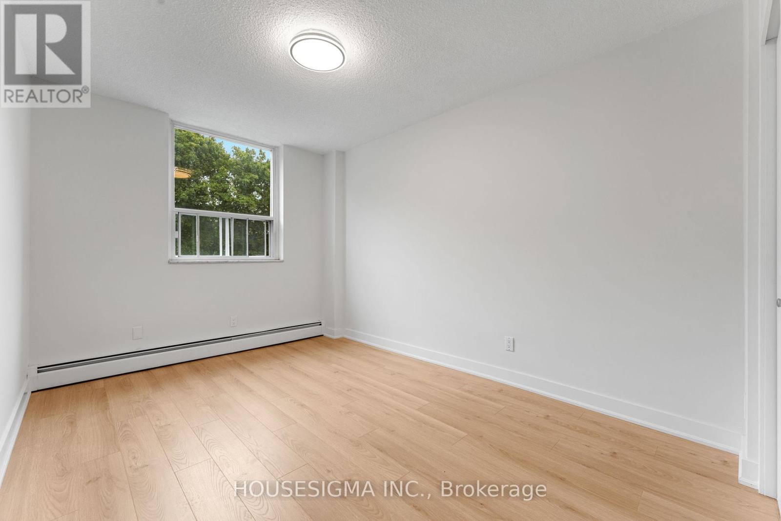 305 - 6400 Huggins Street, Niagara Falls, Ontario  L2J 3G5 - Photo 20 - X12402484