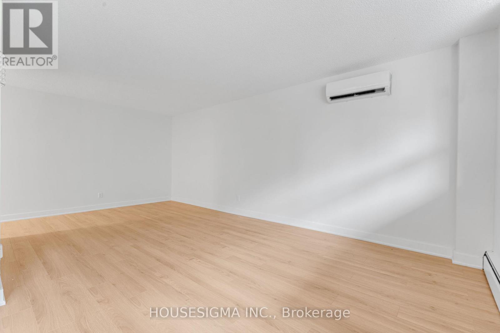 305 - 6400 Huggins Street, Niagara Falls, Ontario  L2J 3G5 - Photo 7 - X12402484