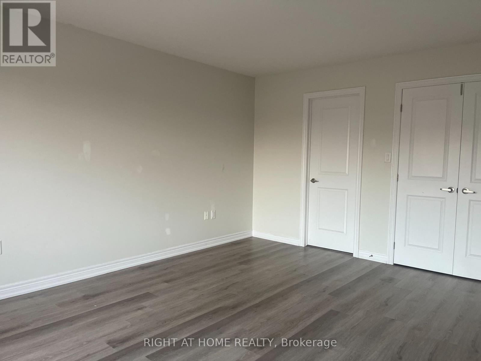 31 - 448 Blackburn Drive, Brantford, Ontario  N3T 0X2 - Photo 11 - X12402488