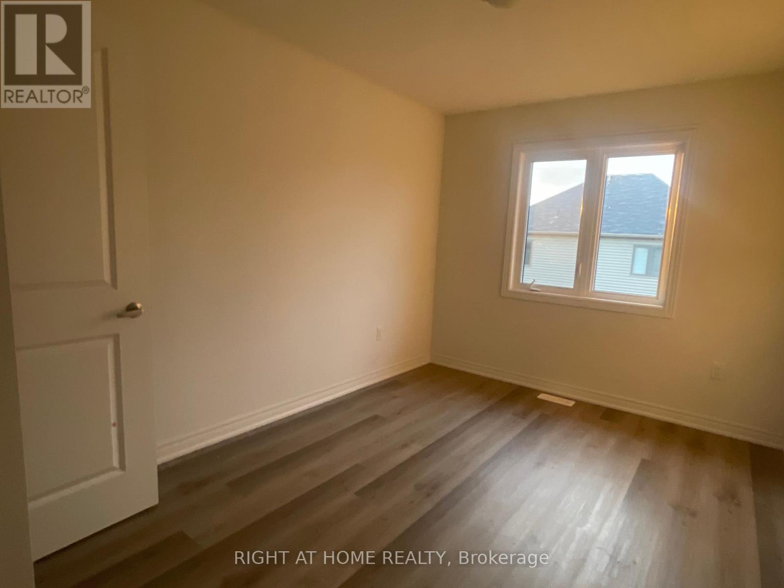 31 - 448 Blackburn Drive, Brantford, Ontario  N3T 0X2 - Photo 15 - X12402488