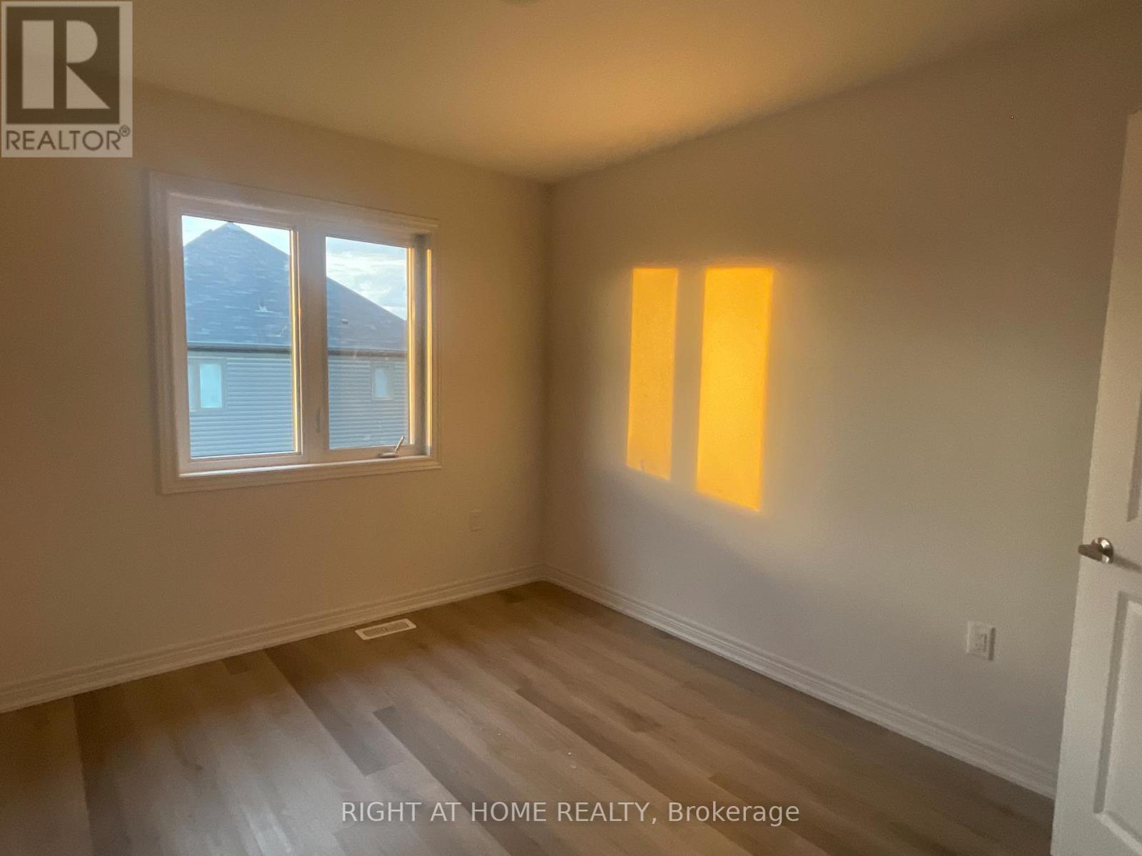 31 - 448 Blackburn Drive, Brantford, Ontario  N3T 0X2 - Photo 18 - X12402488