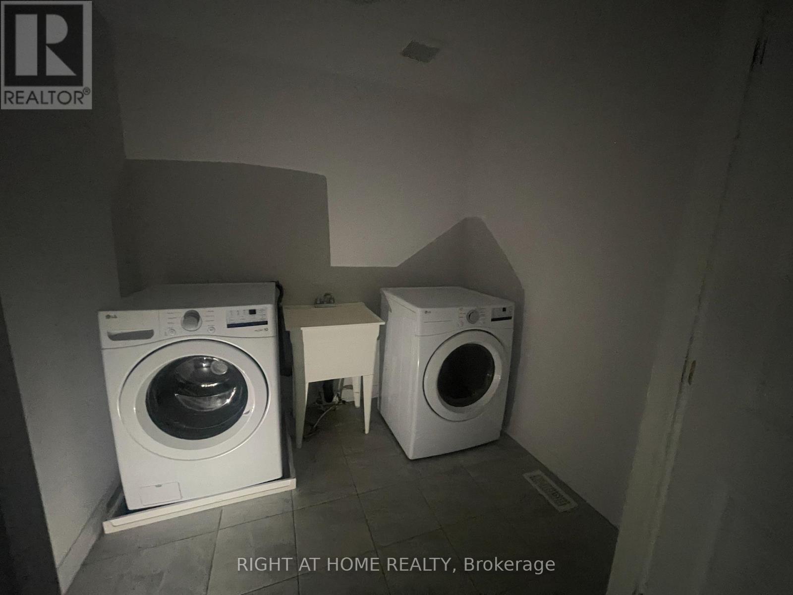 31 - 448 Blackburn Drive, Brantford, Ontario  N3T 0X2 - Photo 20 - X12402488