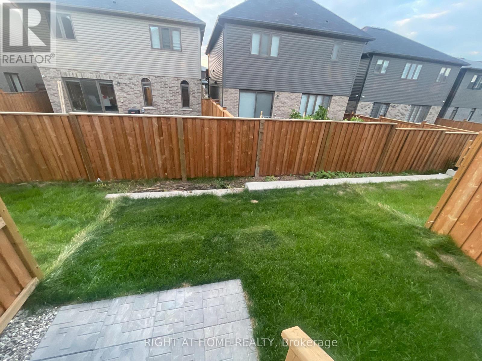 31 - 448 Blackburn Drive, Brantford, Ontario  N3T 0X2 - Photo 22 - X12402488