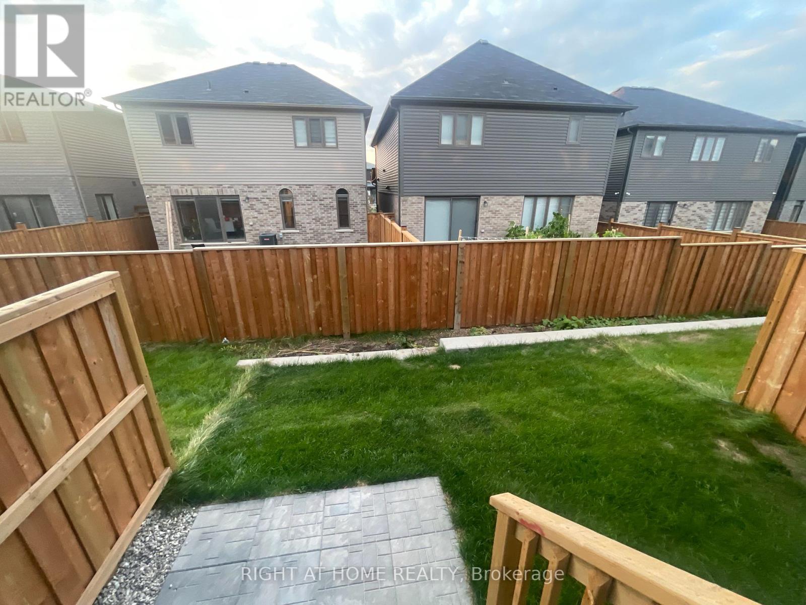 31 - 448 Blackburn Drive, Brantford, Ontario  N3T 0X2 - Photo 23 - X12402488