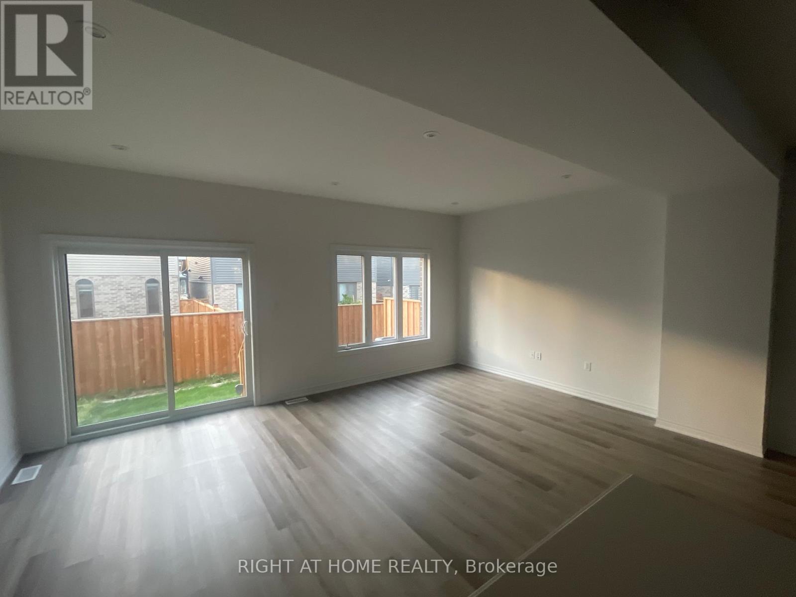 31 - 448 Blackburn Drive, Brantford, Ontario  N3T 0X2 - Photo 6 - X12402488