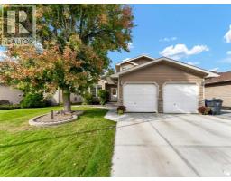16 Storrs Crescent Se Se Southridge, Medicine Hat, Ca
