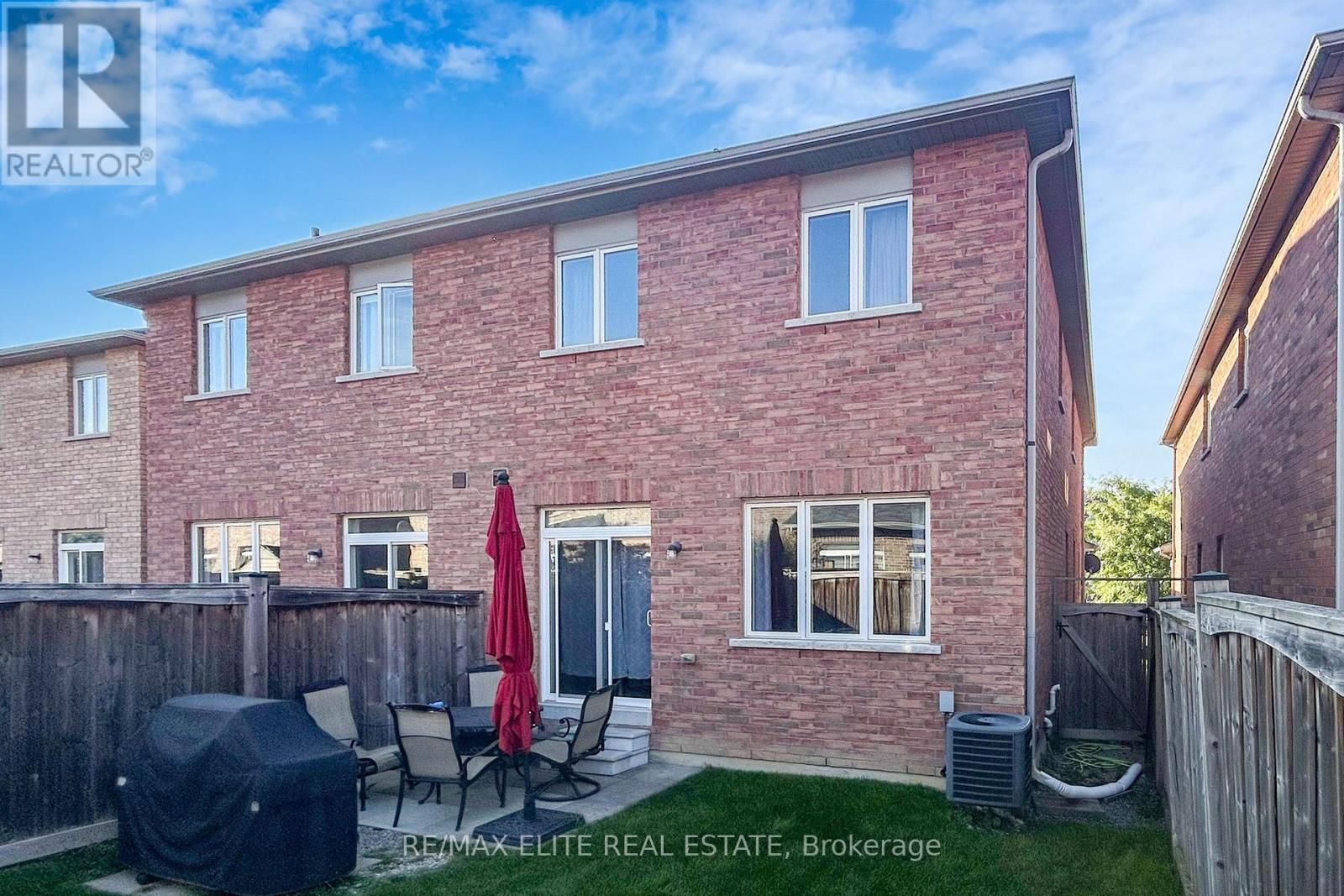 1215 Mccron Crescent, Newmarket, Ontario  L3X 0C5 - Photo 24 - N12402524
