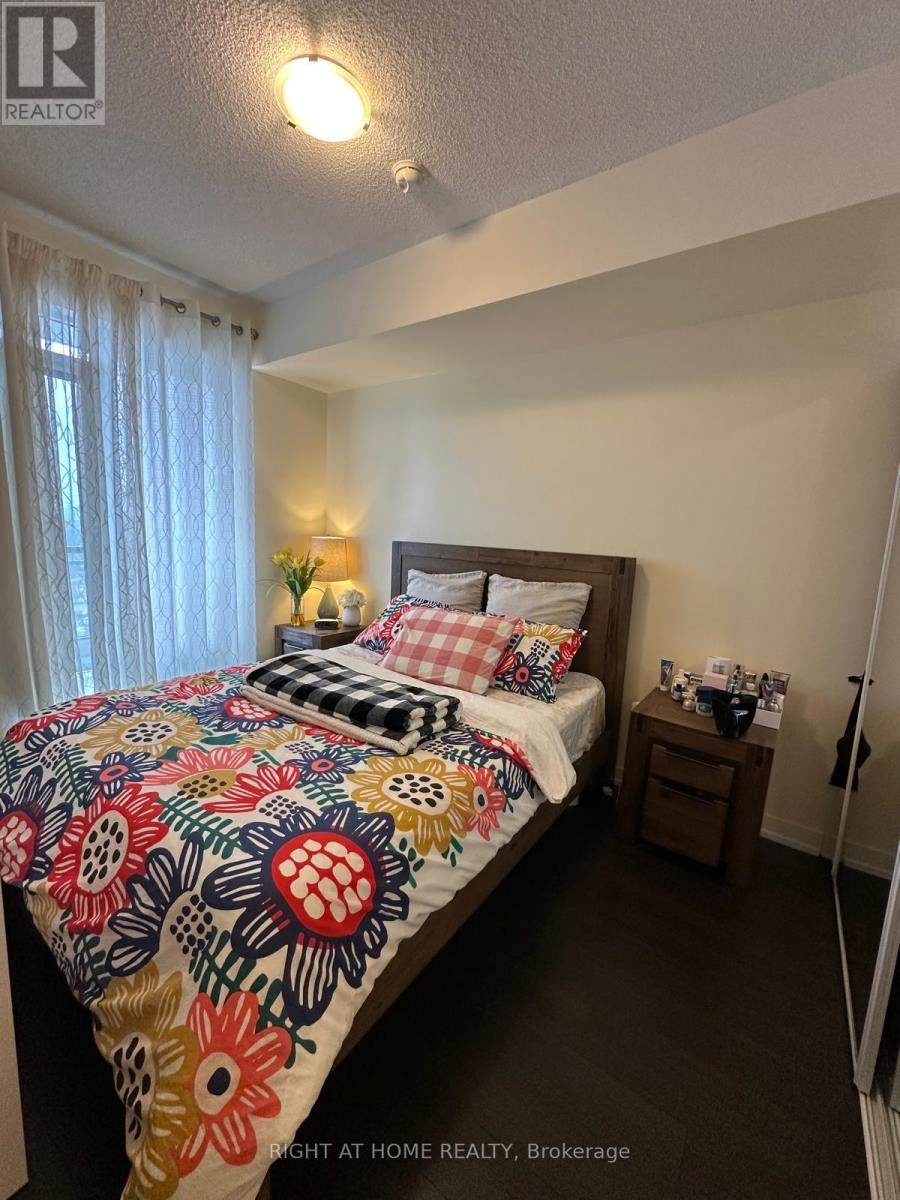 1803 - 2560 Eglinton Avenue W, Mississauga, Ontario  L5M 0Y3 - Photo 11 - W12402510