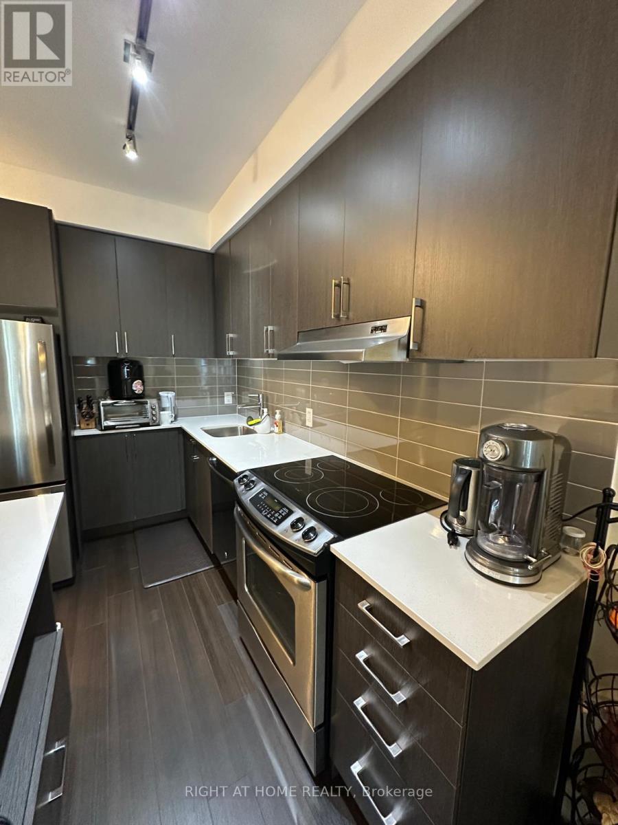 1803 - 2560 Eglinton Avenue W, Mississauga, Ontario  L5M 0Y3 - Photo 6 - W12402510