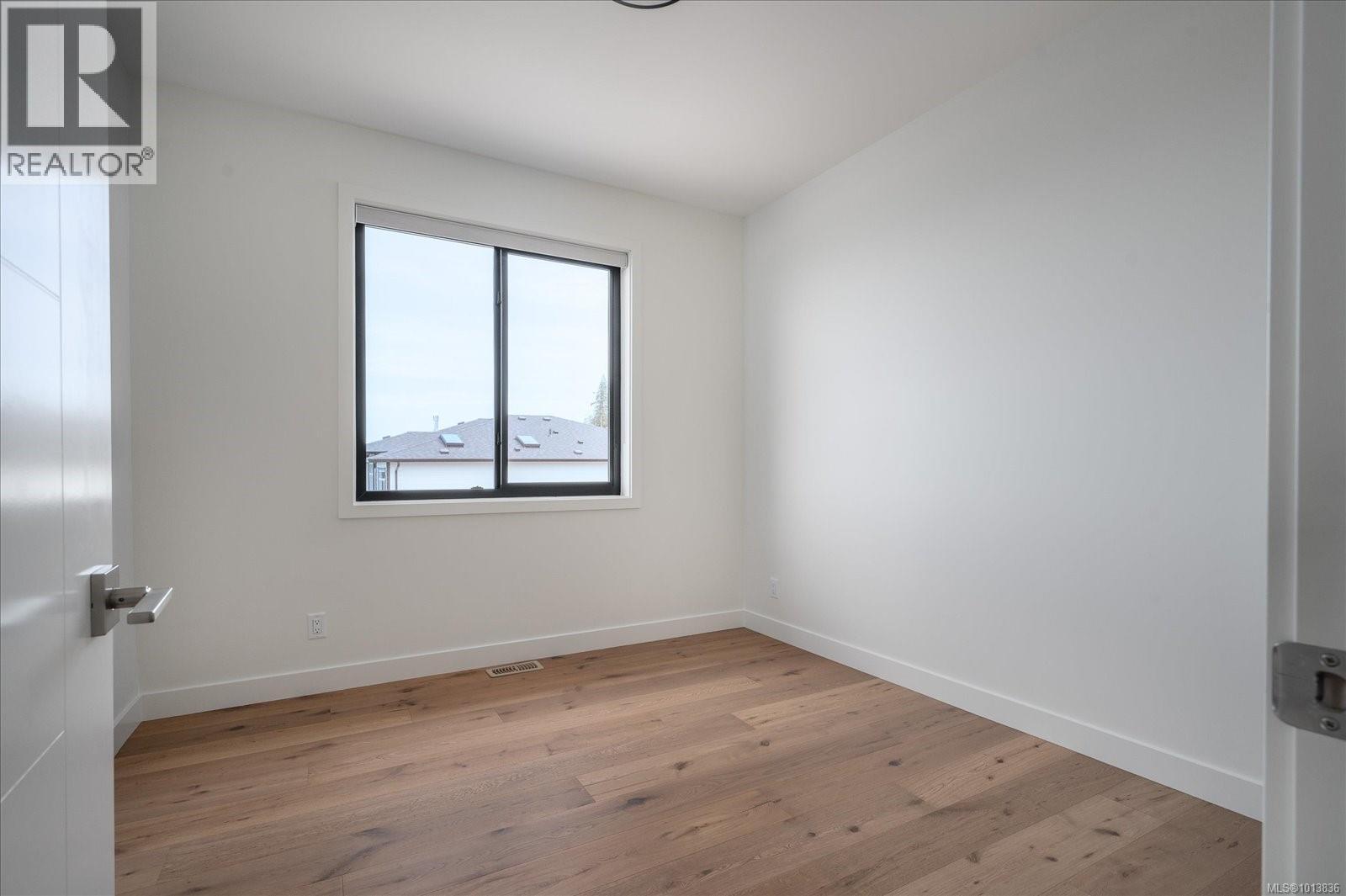 Property at 4680 Ambience Dr image 3