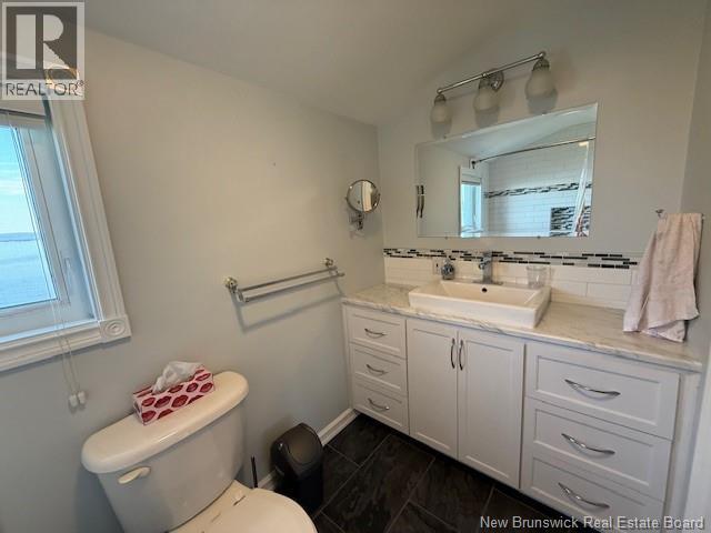 379 Chaleur Street, Charlo, New Brunswick  E8E 2B8 - Photo 7 - NB126060