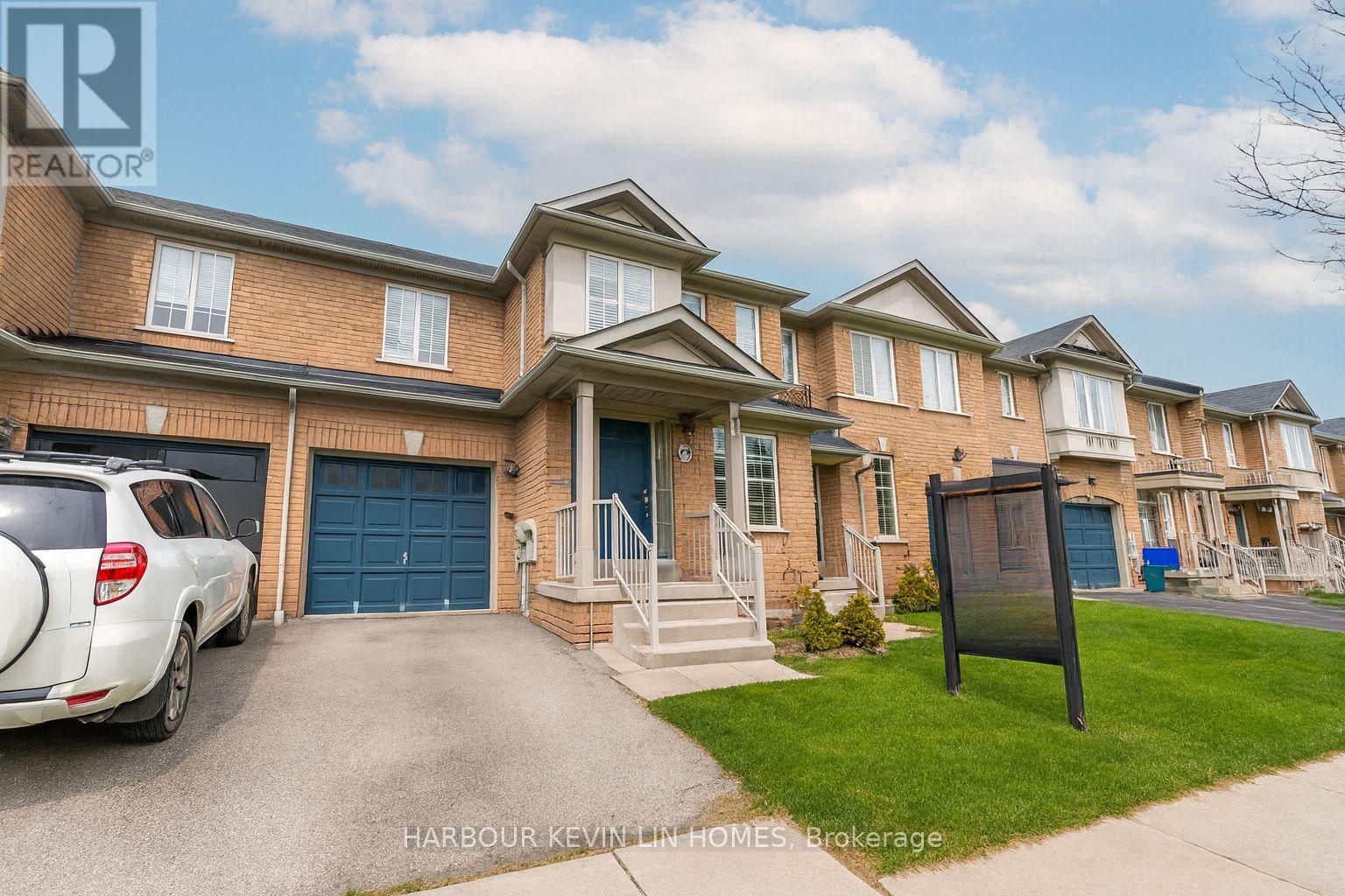 Property at 84 GRASSLANDS AVENUE image 2