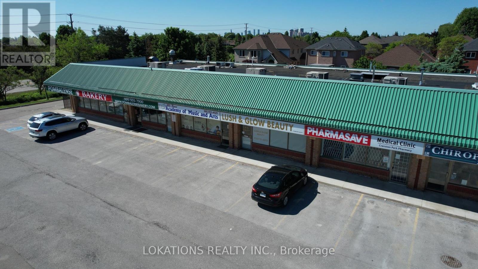 20 Cranston Park Avenue, Vaughan, Ontario  L6A 2W2 - Photo 4 - N12400585