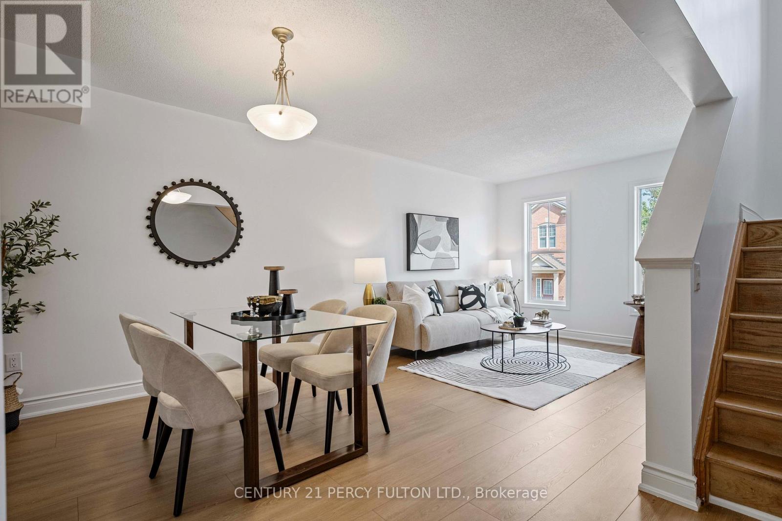 90 - 5980 Whitehorn Avenue, Mississauga, Ontario  L5Y 2Y4 - Photo 4 - W12400994