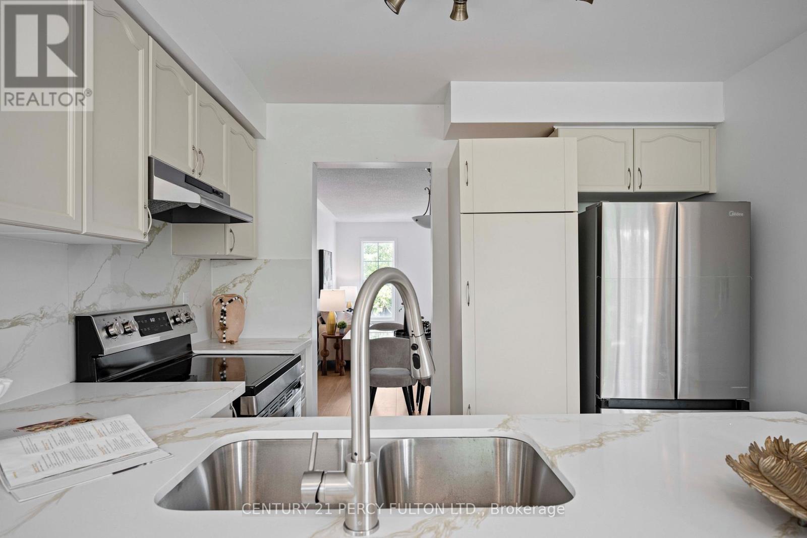 90 - 5980 Whitehorn Avenue, Mississauga, Ontario  L5Y 2Y4 - Photo 22 - W12400994