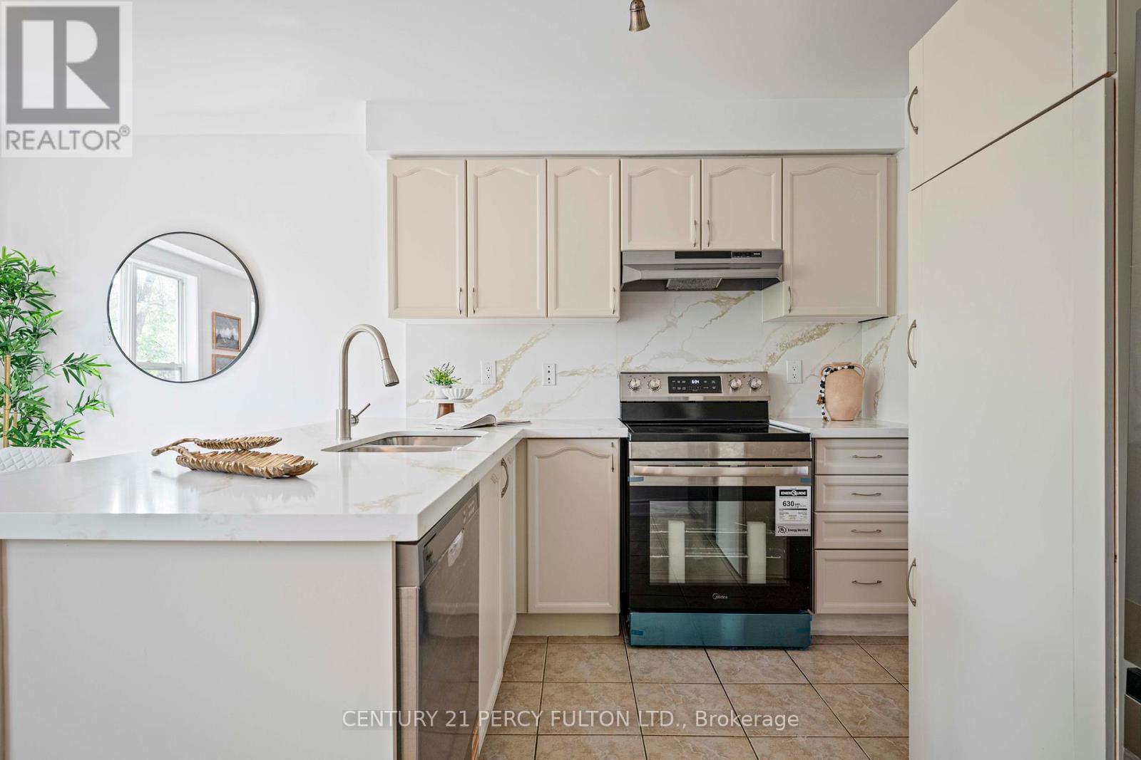 90 - 5980 Whitehorn Avenue, Mississauga, Ontario  L5Y 2Y4 - Photo 24 - W12400994