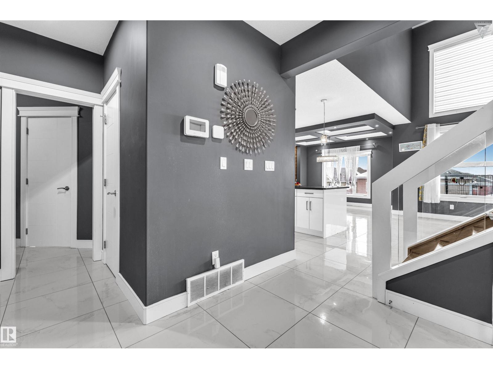 3662 Hummingbird Wy Nw, Edmonton, Alberta  T5S 0L1 - Photo 5 - E4457733
