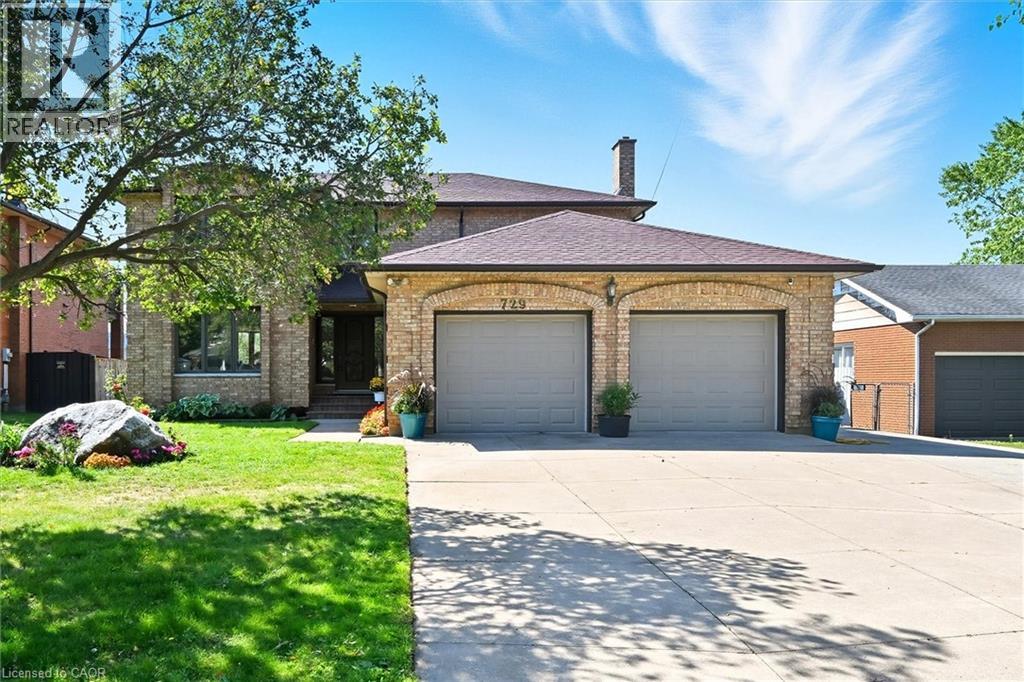 729 Winston Road, Grimsby, Ontario  L3M 4E8 - Photo 2 - 40767821
