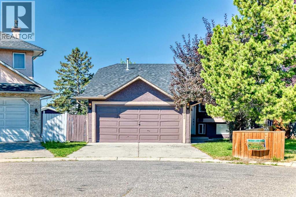 52 Martinglen Place Ne, Calgary, Alberta  T3J 3J1 - Photo 3 - A2256502