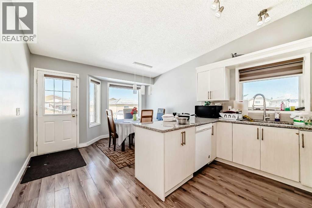 52 Martinglen Place Ne, Calgary, Alberta  T3J 3J1 - Photo 6 - A2256502