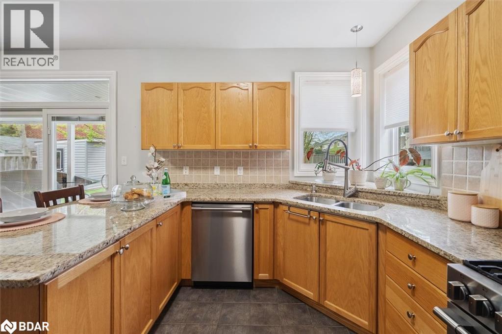 102 Herrema Boulevard, Uxbridge, Ontario  L9P 1X6 - Photo 13 - 40751031