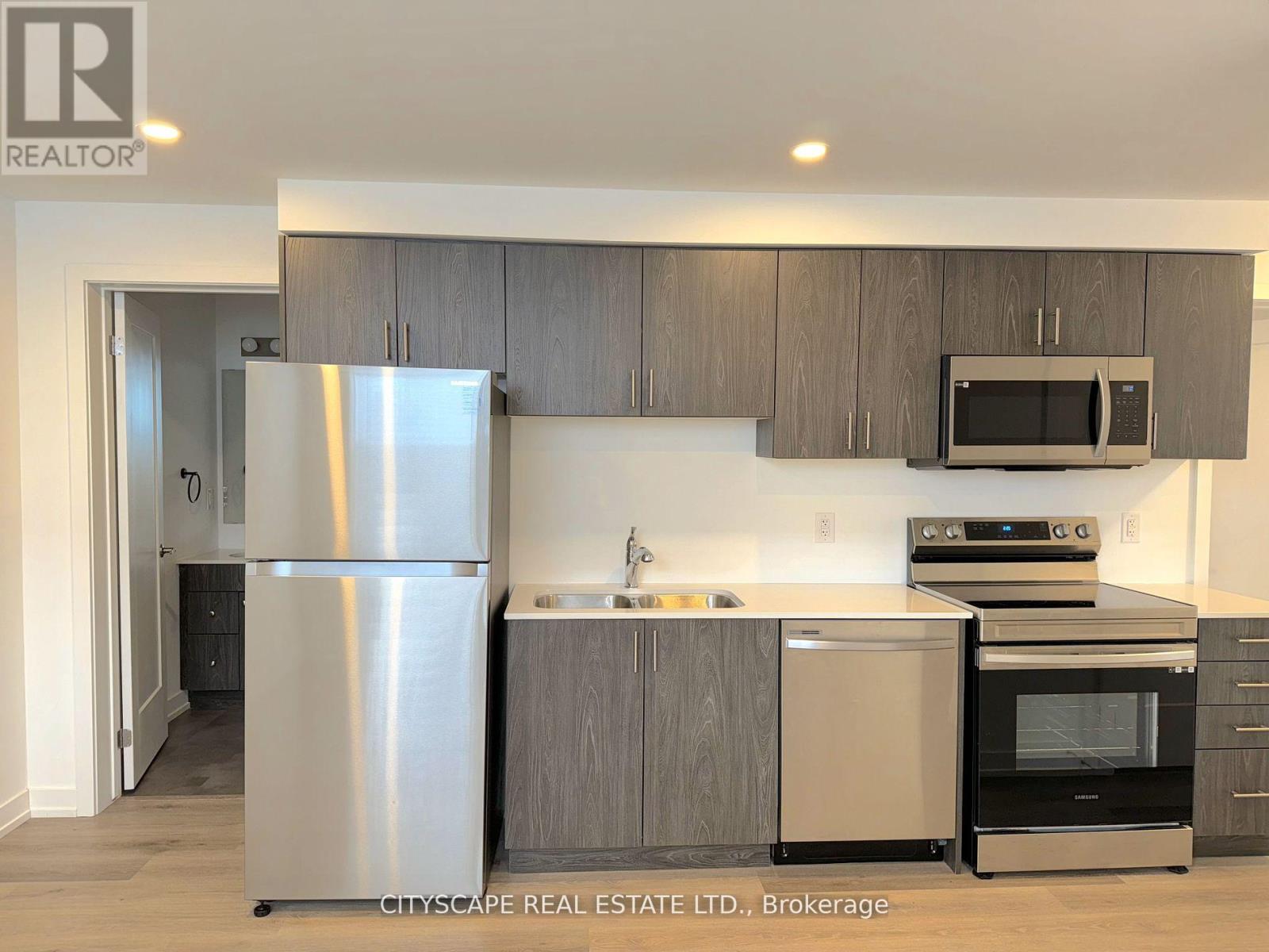 612 - 4263 Fourth Avenue, Niagara Falls, Ontario  L2E 0C2 - Photo 18 - X12402538