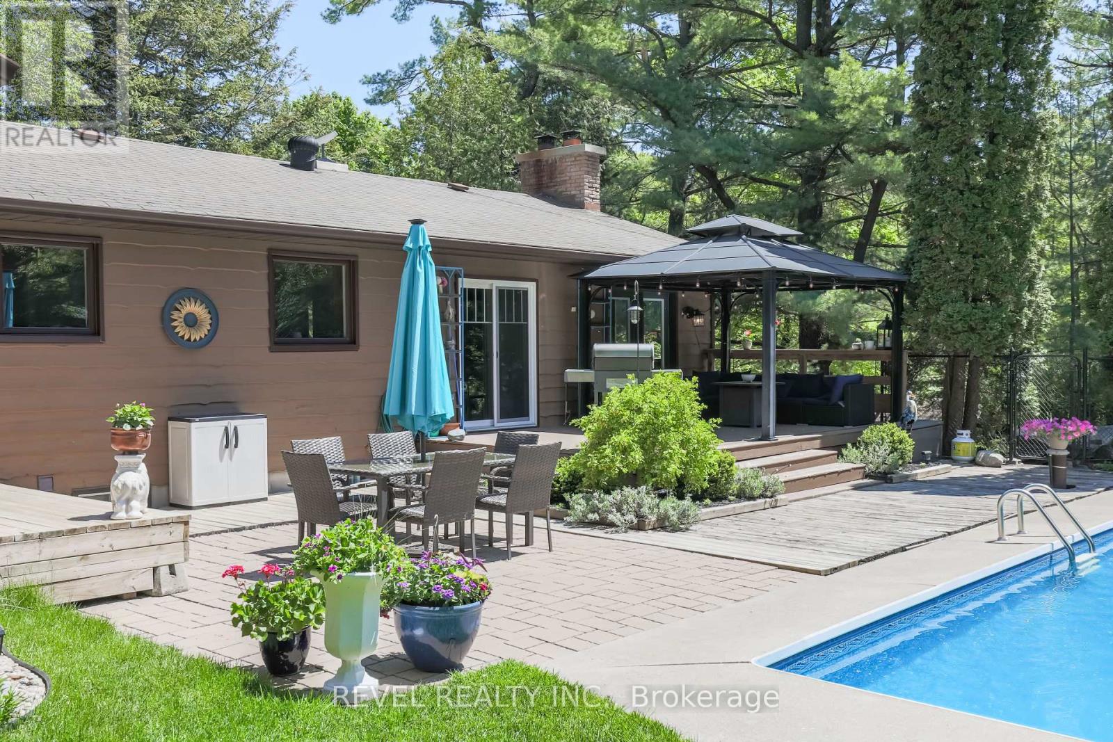 20 The Pines Lane, Brock, Ontario  L0C 1H0 - Photo 33 - N12297419