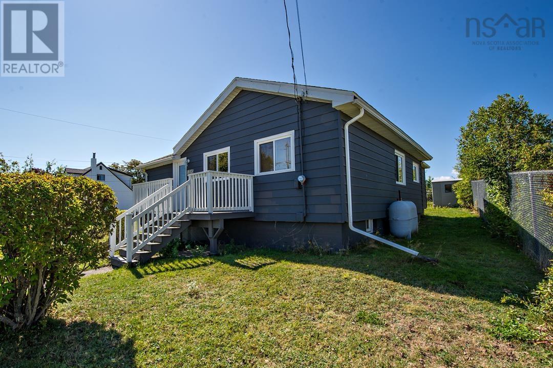 1395 Main Road, Eastern Passage, Nova Scotia  B3G 3E9 - Photo 7 - 202523110