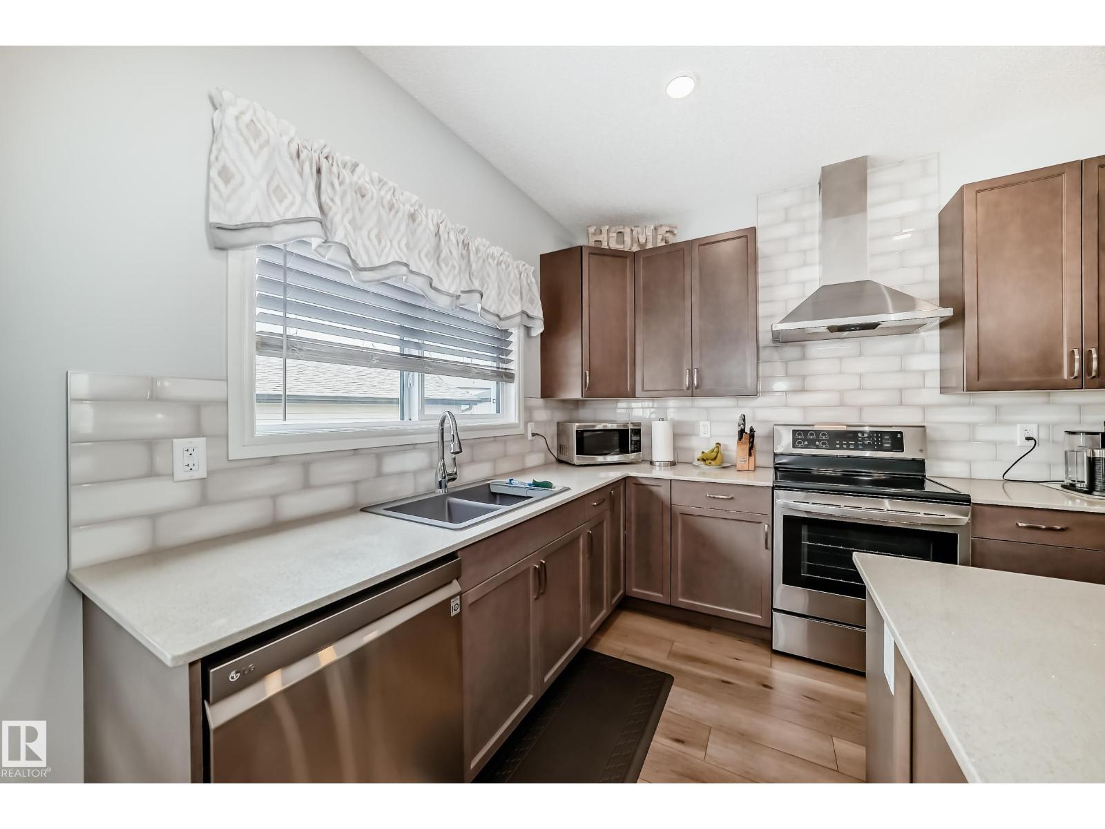 17737 64a St Nw, Edmonton, Alberta  T5Y 3X4 - Photo 5 - E4456148