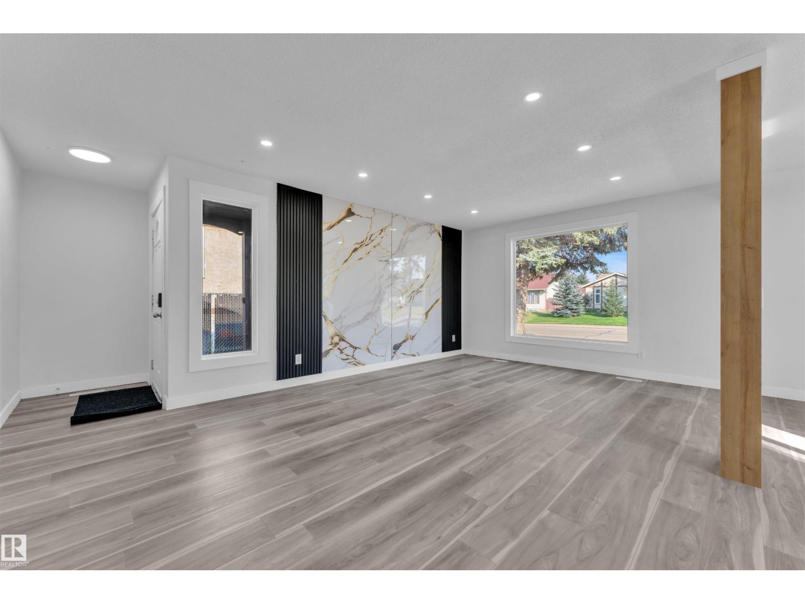 1758 37 St Nw, Edmonton, Alberta  T6L 2R3 - Photo 3 - E4457444