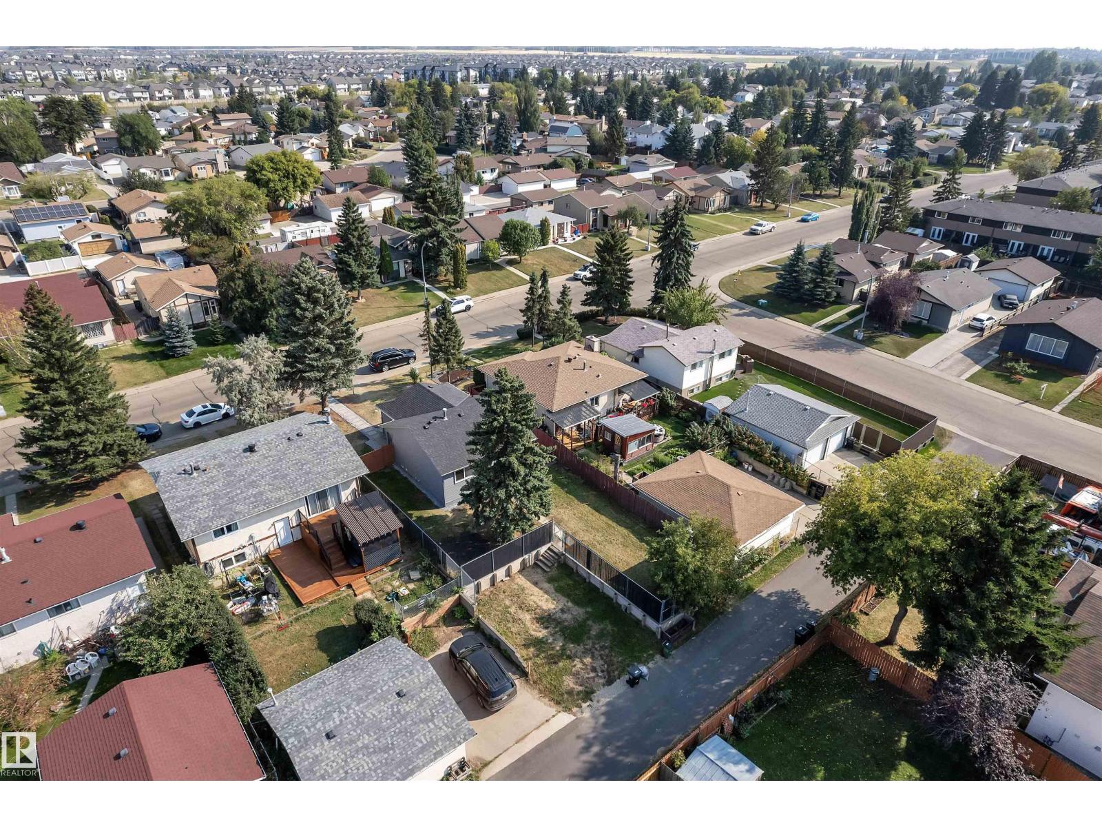1758 37 St Nw, Edmonton, Alberta  T6L 2R3 - Photo 37 - E4457444