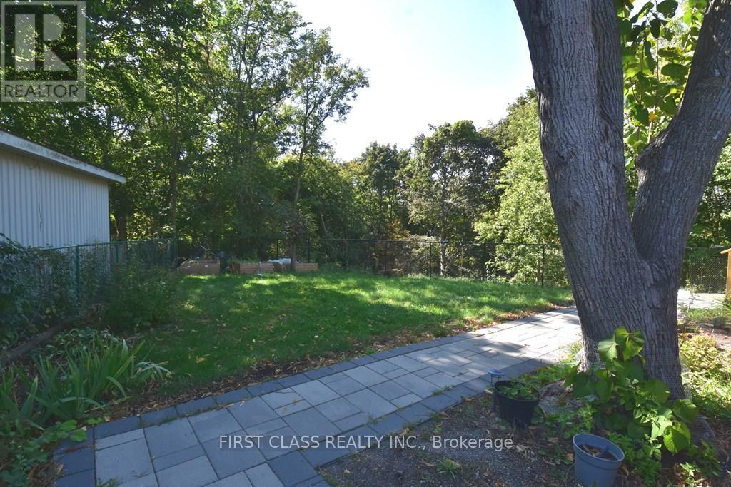 B1 - 1506 Simcoe Street N, Oshawa, Ontario  L1G 4X7 - Photo 3 - E12402563