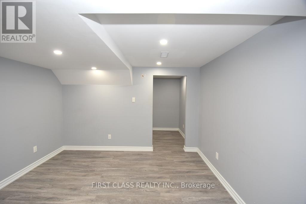 B1 - 1506 Simcoe Street N, Oshawa, Ontario  L1G 4X7 - Photo 7 - E12402563