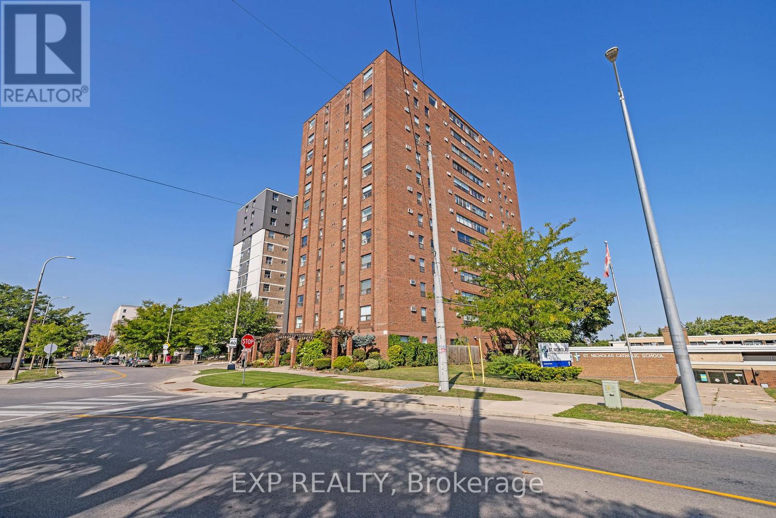 602 - 141 Church Street, St. Catharines, Ontario  L2R 7L7 - Photo 3 - X12402573