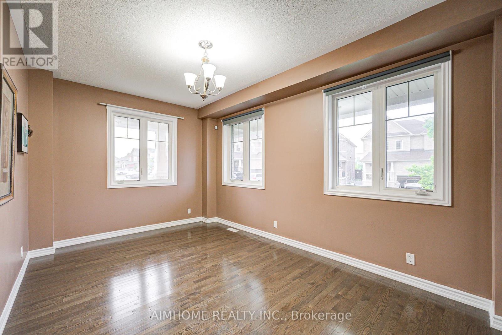 2383 Dobbinton Street, Oshawa, Ontario  L1L 0L4 - Photo 10 - E12380624