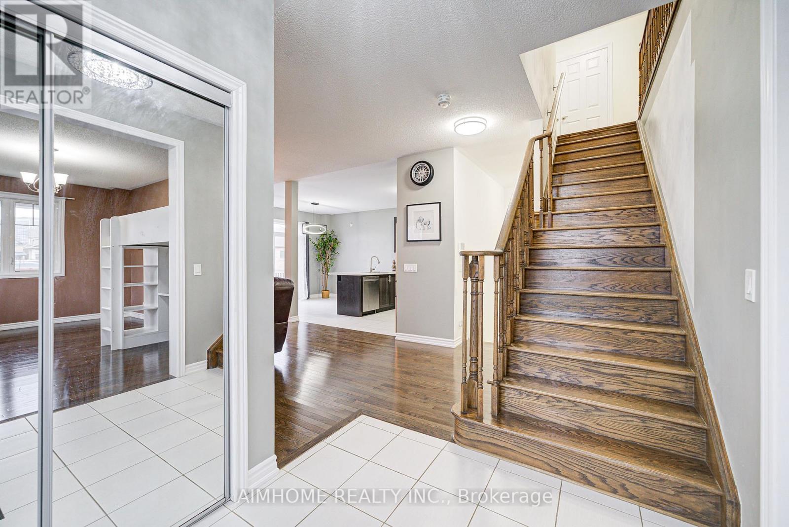2383 Dobbinton Street, Oshawa, Ontario  L1L 0L4 - Photo 8 - E12380624