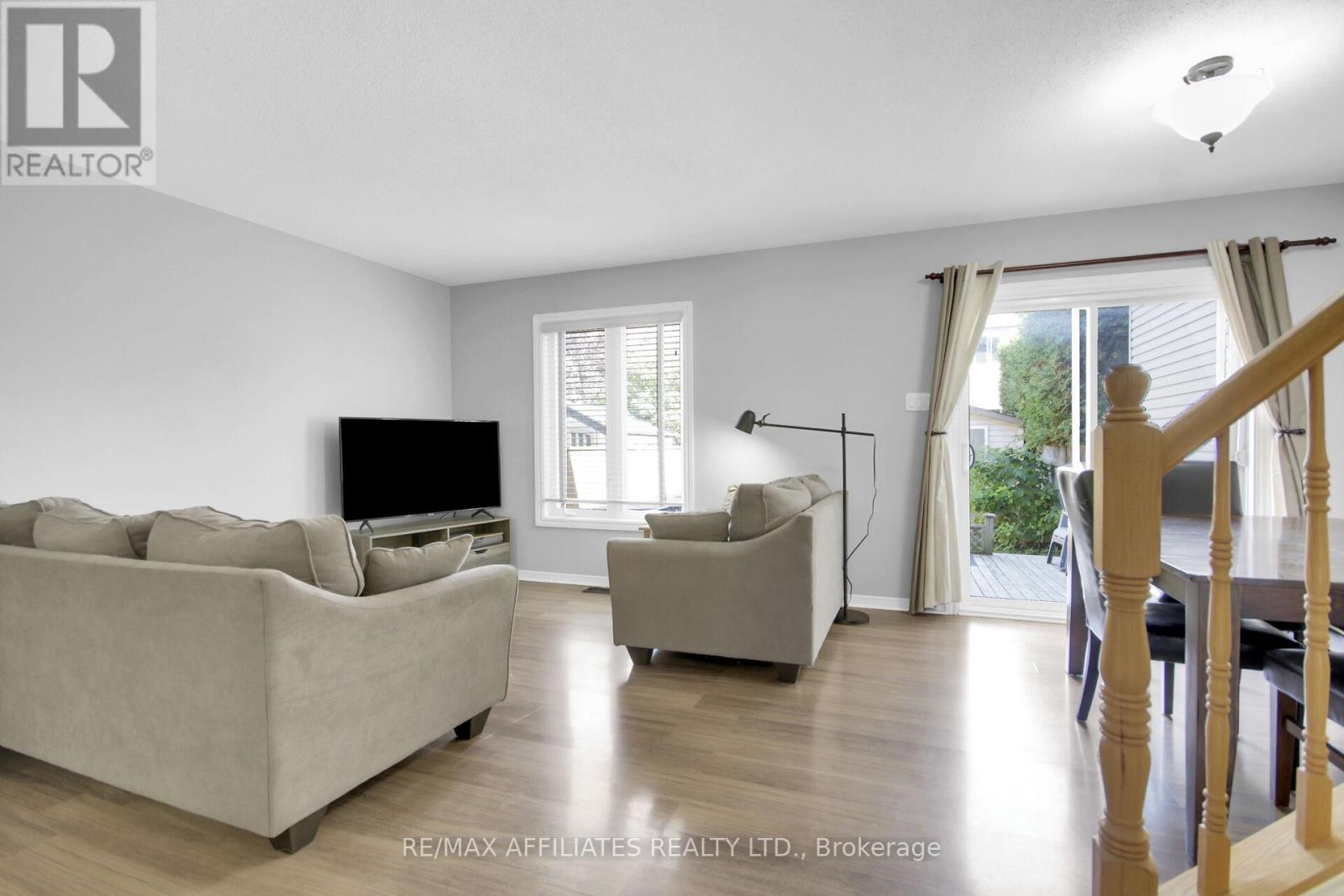 74 Markland Crescent, Ottawa, Ontario  K2G 5Z6 - Photo 10 - X12402576