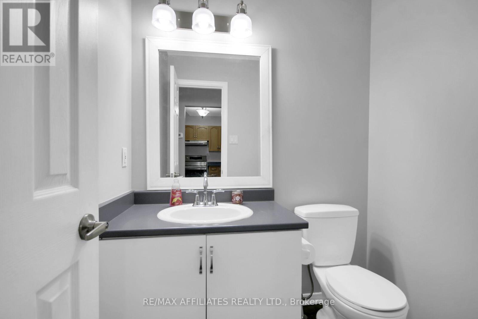 74 Markland Crescent, Ottawa, Ontario  K2G 5Z6 - Photo 13 - X12402576