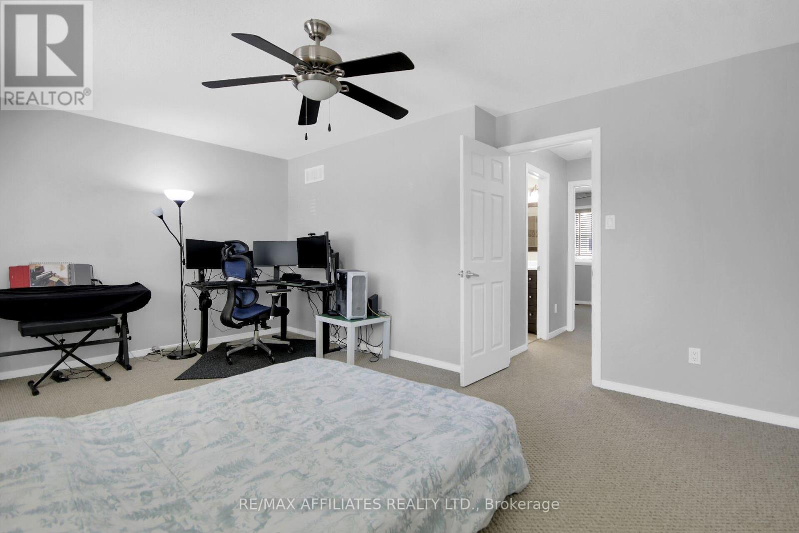74 Markland Crescent, Ottawa, Ontario  K2G 5Z6 - Photo 23 - X12402576