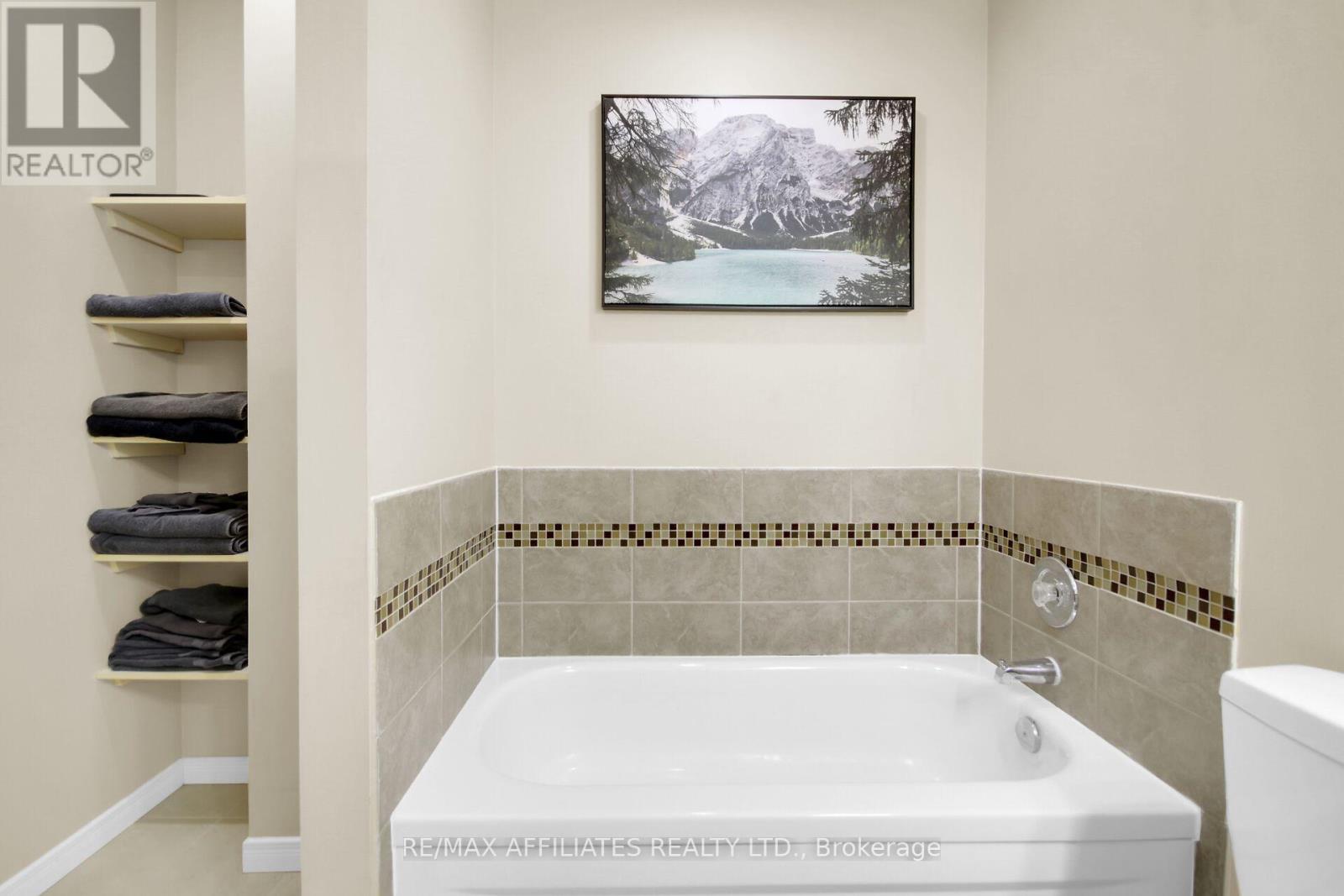 74 Markland Crescent, Ottawa, Ontario  K2G 5Z6 - Photo 27 - X12402576