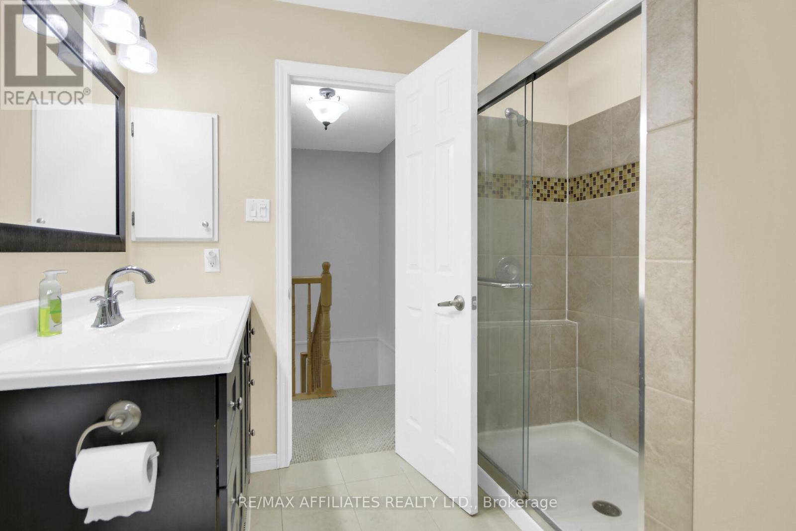74 Markland Crescent, Ottawa, Ontario  K2G 5Z6 - Photo 28 - X12402576