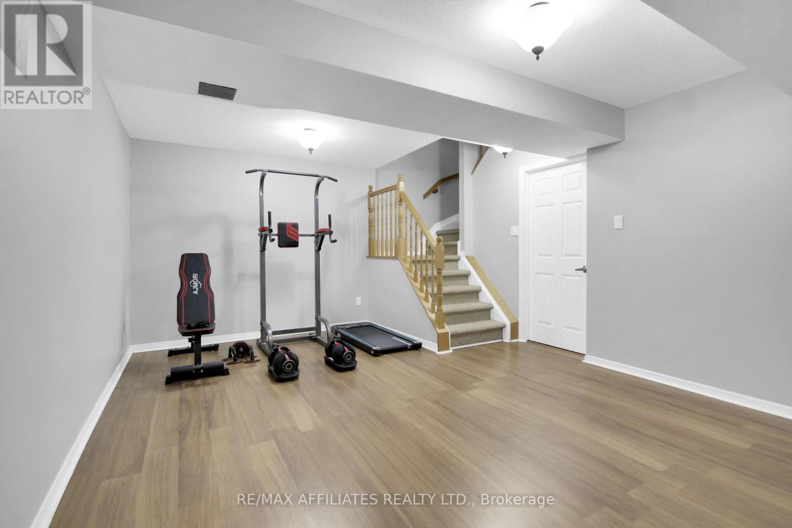 74 Markland Crescent, Ottawa, Ontario  K2G 5Z6 - Photo 34 - X12402576