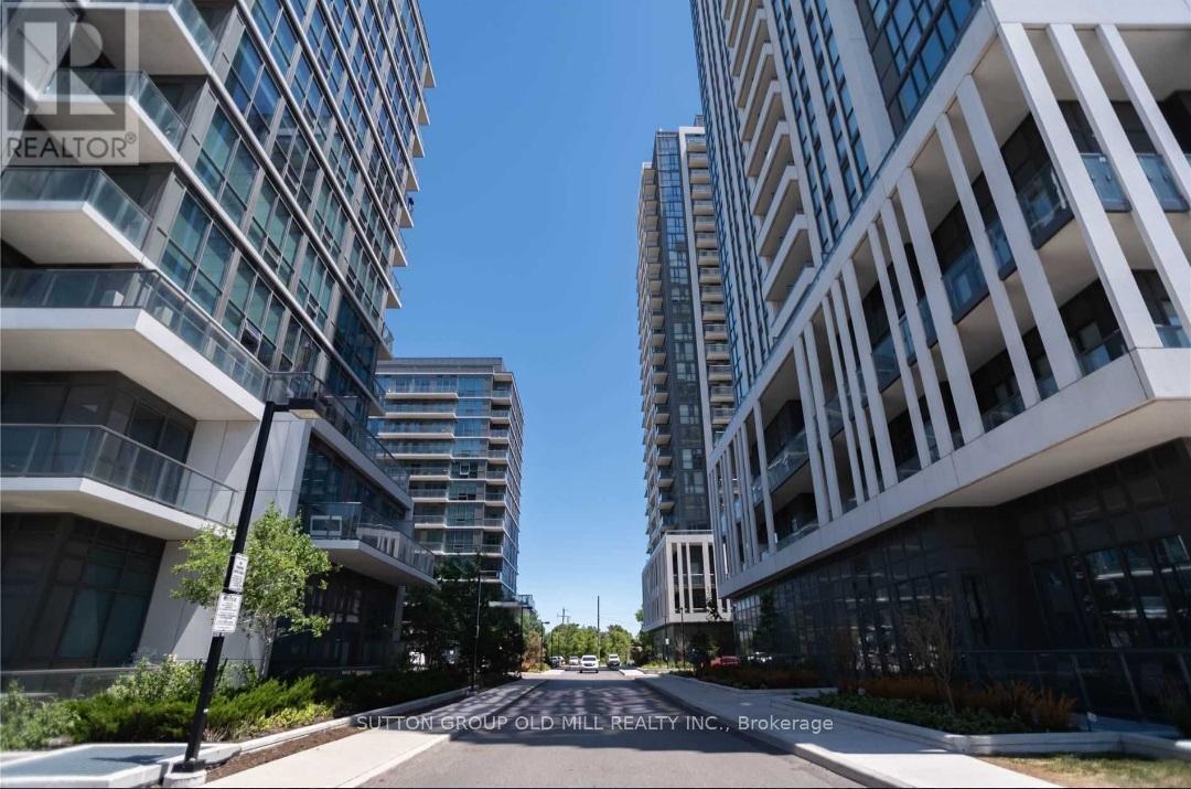 2011 - 17 Zorra Street, Toronto, Ontario  M8Z 4Z6 - Photo 2 - W12402569